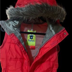 BURTON Women’s Vibrant Red/Orange Ski Vest with fur hoodie.